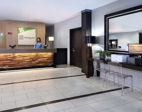 Holiday Inn Hotel & Suites Anaheim by IHG