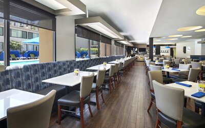 Holiday Inn Hotel & Suites Anaheim by IHG