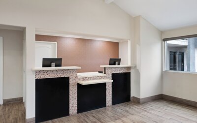 Solara Inn and Suites