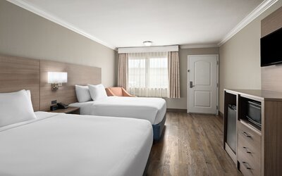 Solara Inn and Suites