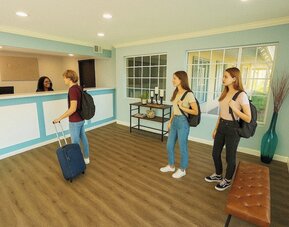 Bposhtels Anaheim