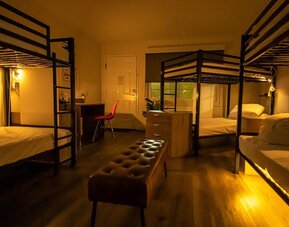 Bposhtels Anaheim
