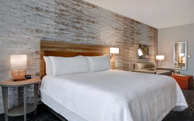Home2Suites by Hilton Anaheim Resort