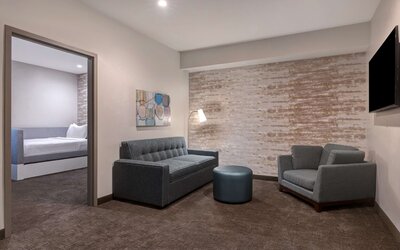 Home2Suites by Hilton Anaheim Resort