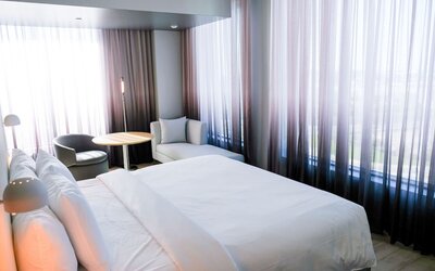 The Viv Hotel, Anaheim, a Tribute Portfolio Hotel