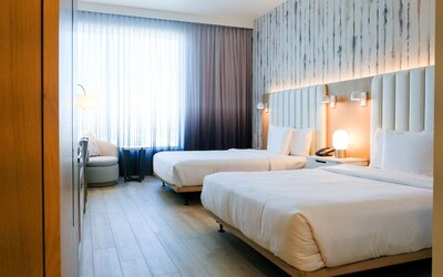The Viv Hotel, Anaheim, a Tribute Portfolio Hotel