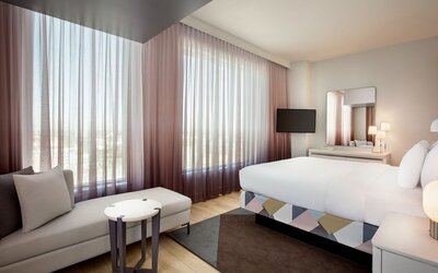 The Viv Hotel, Anaheim, a Tribute Portfolio Hotel