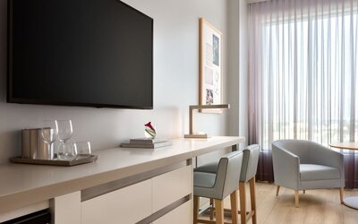 The Viv Hotel, Anaheim, a Tribute Portfolio Hotel