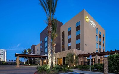 SunCoast Park Hotel Anaheim Resort, Tapestry by Hilton
