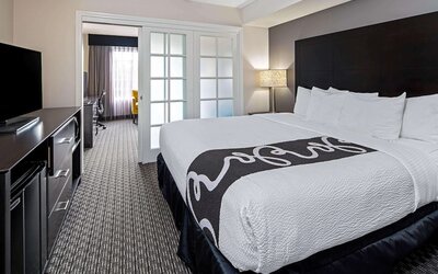 La Quinta Inn & Suites by Wyndham Anaheim