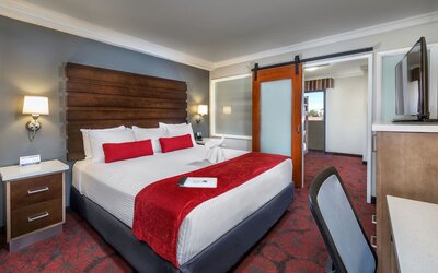 Desert Palms Hotel & Suites