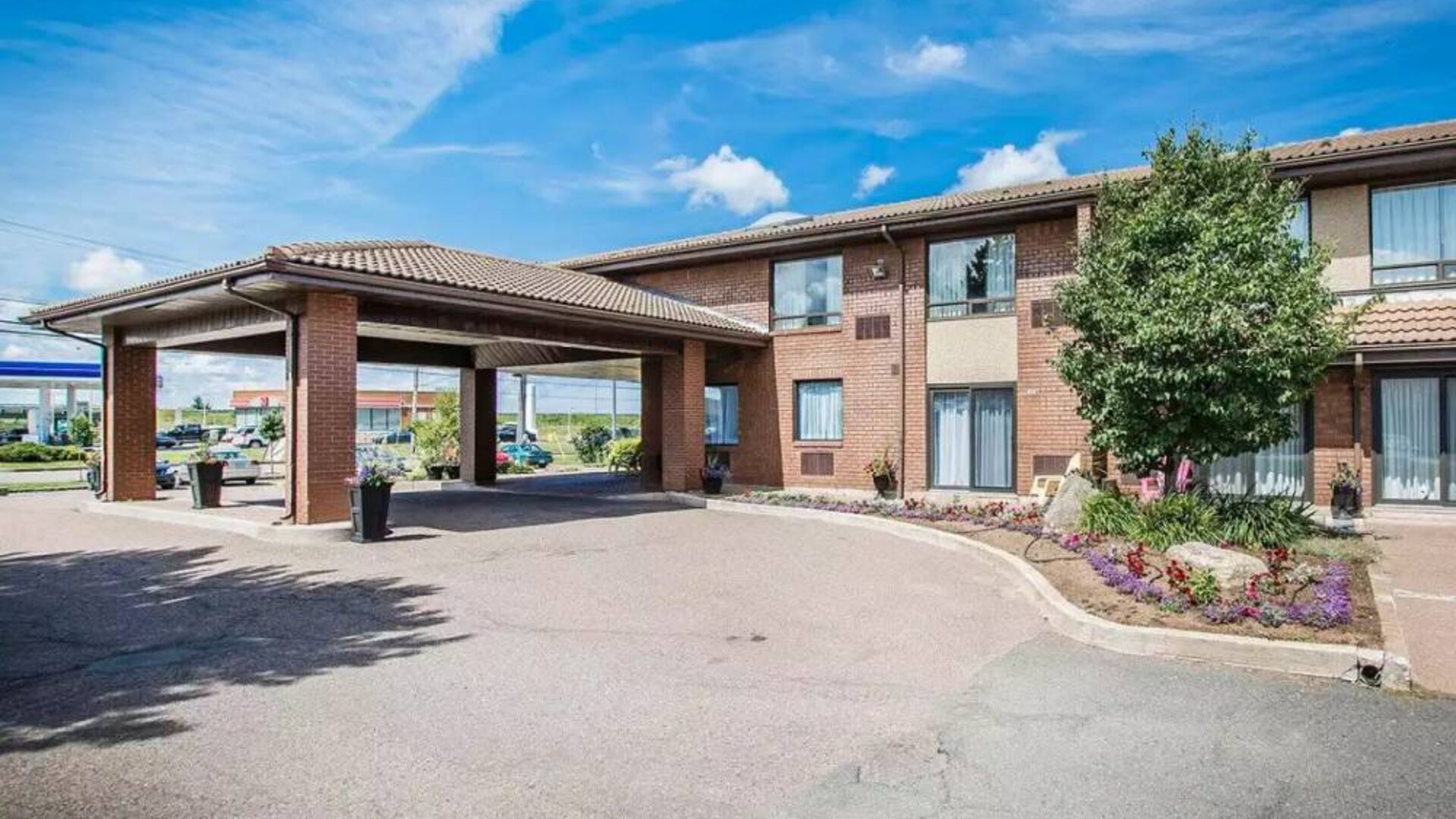 Hotel exterior at Comfort Inn Truro.