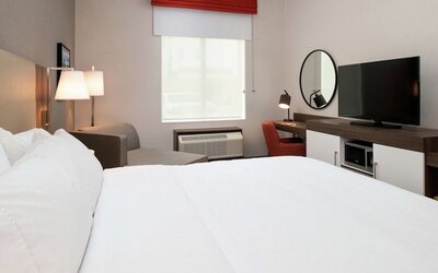 Hampton Inn & Suites Buena Park