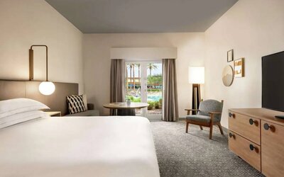 Day use room with natural light at Hilton Scottsdale Resort & Villas.