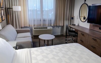 DoubleTree by Hilton Buena Park
