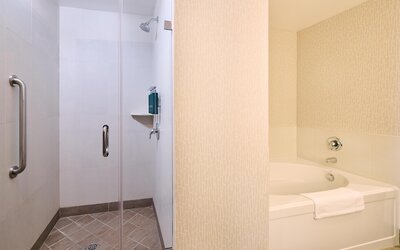 DoubleTree by Hilton Buena Park