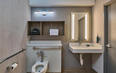 DoubleTree by Hilton Buena Park