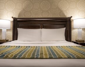 Ayres Hotel Seal Beach - Cypress