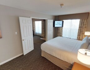 Chase Suites Hotel Brea-Fullerton