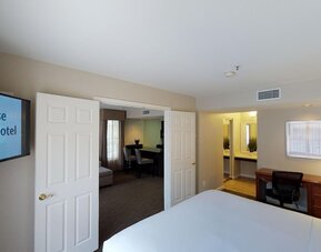 Chase Suites Hotel Brea-Fullerton