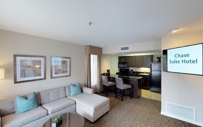 Chase Suites Hotel Brea-Fullerton