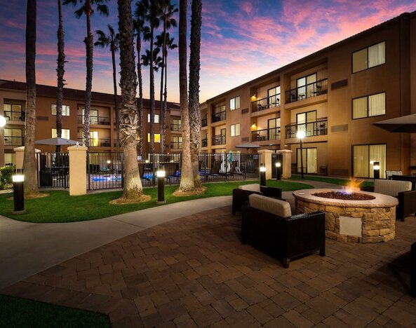 Sonesta Select Huntington Beach Fountain Valley
