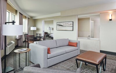 DoubleTree by Hilton Fullerton