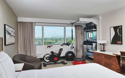 DoubleTree by Hilton Fullerton