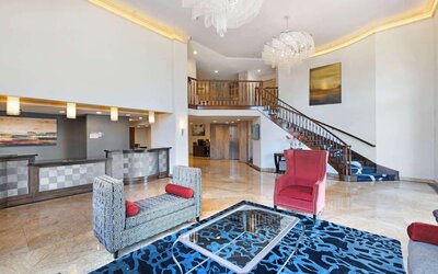 Best Western Plus Newport Mesa Inn