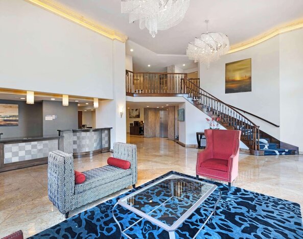 Best Western Plus Newport Mesa Inn