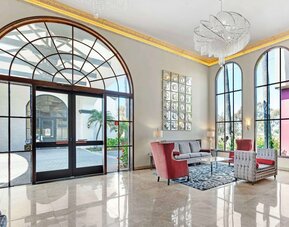 Best Western Plus Newport Mesa Inn