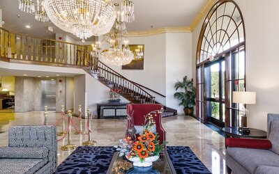 Best Western Plus Newport Mesa Inn