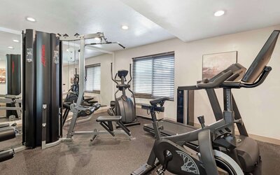 Best Western Plus Newport Mesa Inn