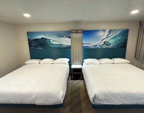 Costa Mesa Inn