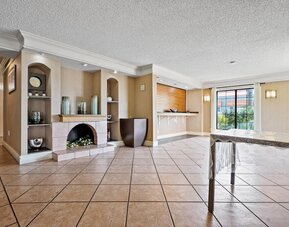 La Quinta Inn by Wyndham Costa Mesa / Newport Beach