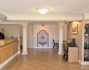 La Quinta Inn by Wyndham Costa Mesa / Newport Beach