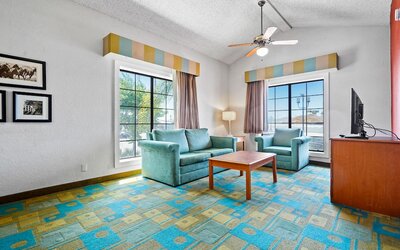 La Quinta Inn by Wyndham Costa Mesa / Newport Beach