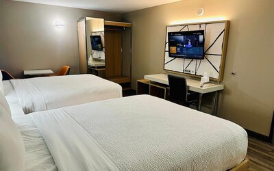 La Quinta Inn by Wyndham Costa Mesa / Newport Beach