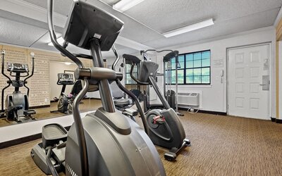 La Quinta Inn by Wyndham Costa Mesa / Newport Beach