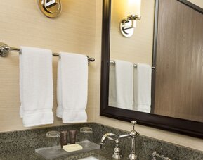 Ayres Hotel Costa Mesa/Newport Beach