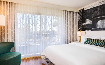 Avenue of the Arts Costa Mesa, a Tribute Portfolio Hotel