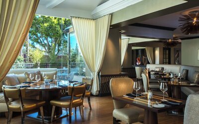 Avenue of the Arts Costa Mesa, a Tribute Portfolio Hotel