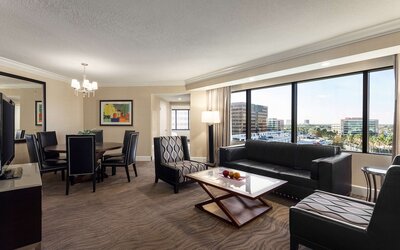 Embassy Suites by Hilton Irvine Orange County Airport