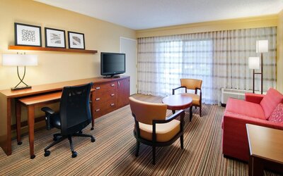 Courtyard by Marriott John Wayne Airport/Orange County