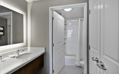 Staybridge Suites Irvine-John Wayne Airport by IHG