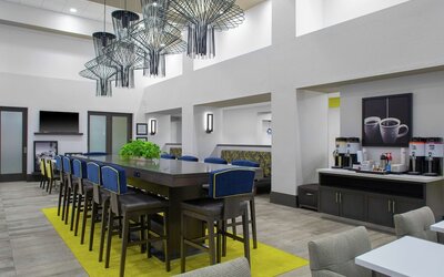 Hampton Inn & Suites Irvine-Orange County Airport