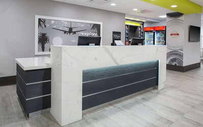 Hampton Inn & Suites Irvine-Orange County Airport