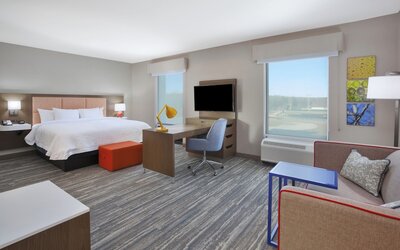 Hampton Inn & Suites Irvine-Orange County Airport