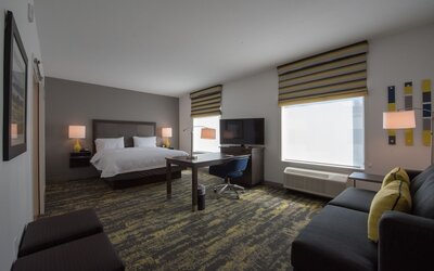 Hampton Inn & Suites Irvine-Orange County Airport