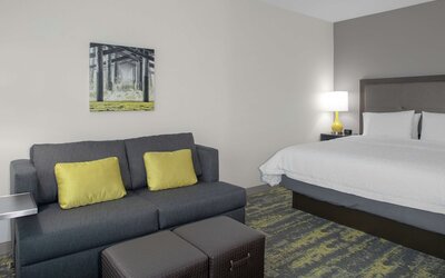 Hampton Inn & Suites Irvine-Orange County Airport